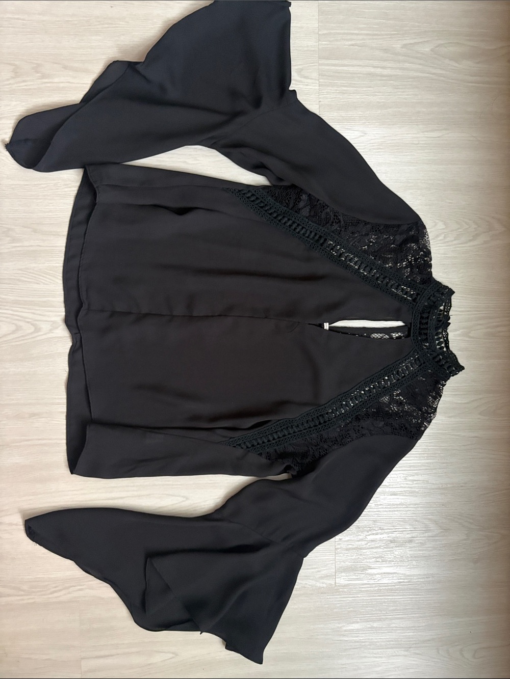 Mustard Seed Black Lace Trim Long Sleeve Blouse